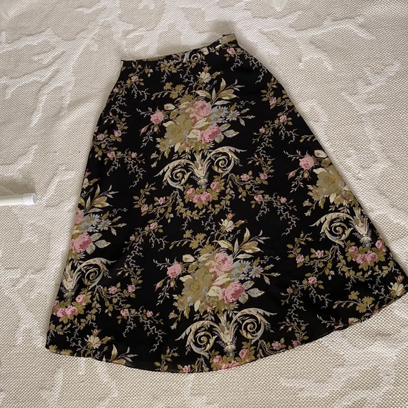 Vintage 90’s Casual Corner maxi flowers skirt - Picture 8 of 17